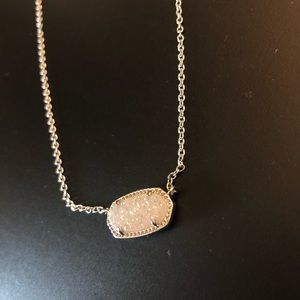 Kendra Scott necklace